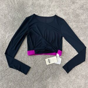 NWT Fabletics Pia Front Twist Long Sleeve Top